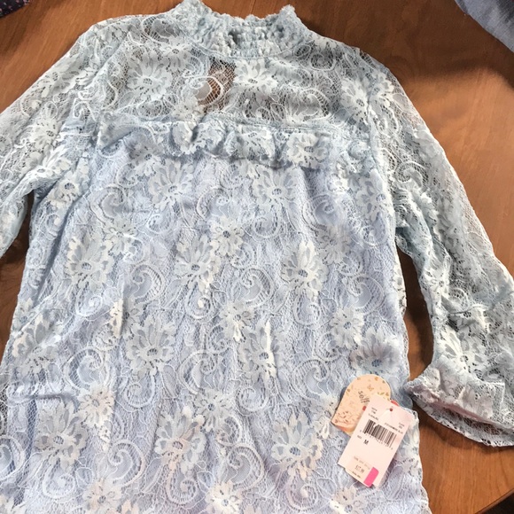 Top - Picture 1 of 4